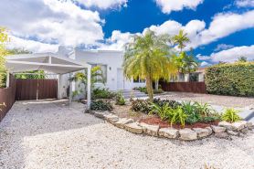 Splendid Mediterranean retreat with gorgeous outdoor