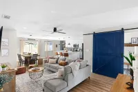 Charming 4-bedroom house, walkable to Downtown Georgetown Restaurants & Shopping