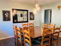 Spacious 4bedroom in charming downtown Bastrop for gathering w family & friends