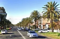 Sydney’s 4BDR with large private yard / Eat-Sleep-Shop-Transit