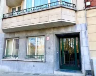 NEW! Spacious, bright 2-bedrm, Ixelles Solbosch, great amenities.  2-wk+ stays