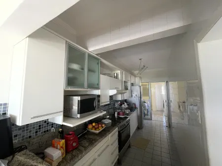 Spacious apartment! Noble seafront area!