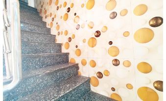 Goroomgo Krishna Palace Charbagh Lucknow