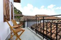 Oda e Gurit - Boutique Hotel - con vistas a la montaña