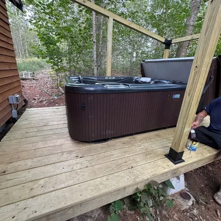 Tiny House with Private Hot Tub on 100 Acres