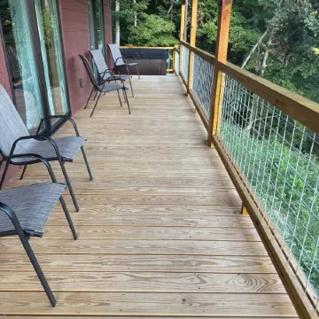 Brand new cabin with HOT TUB, Dock & Lake Access Отели в г. Джонсон