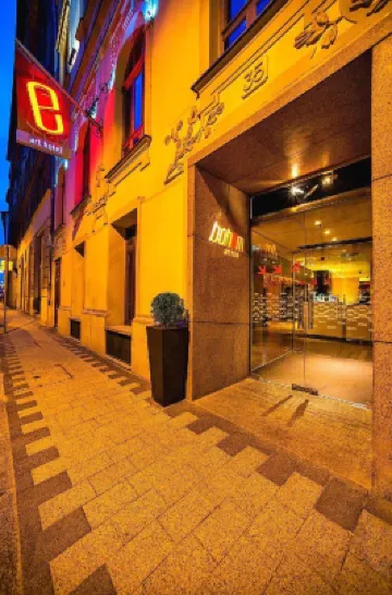 Bohem Art Hotel Hotels near Liberty Bridge