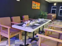 埃米里斯霍伊小屋及花園餐廳 納羅克酒店