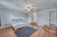 Family Oasis Heated Pool + Pond View 4BR 2.5BA