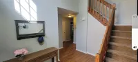 Charming 2 Bedroom 3 bathroom Townhouse, minutes from Saratoga Springs!