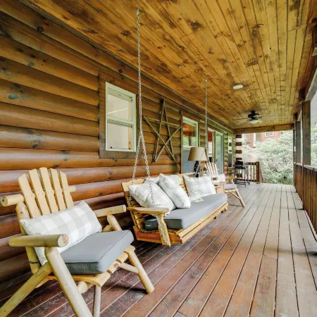Peaceful Smoky Mountain Cabin w/ Deck & Fire Pit!