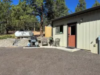 Amazing secluded apartment on 27 acres with Pikes Peak view