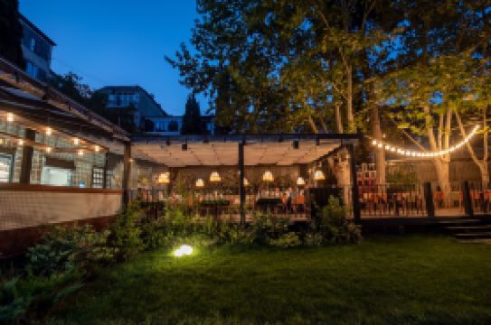 Hotel Twenties Tbilisi - Stay & Dine