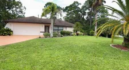 Serene Oasis Отели рядом с достопримечательностью «Кидстар Парк»