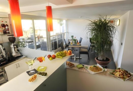 호텔 그라비나 산 피에트로 옥상 바 전경