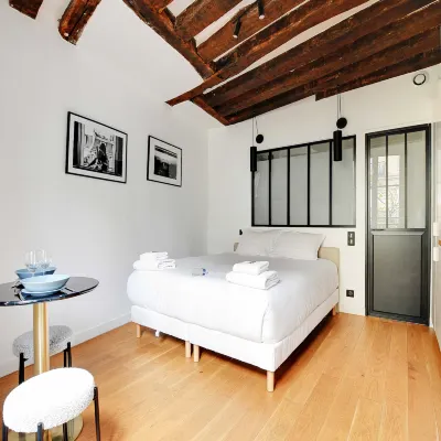 Chic studio A/C - 2P - Le Marais 샤틀레 극장 주변 호텔