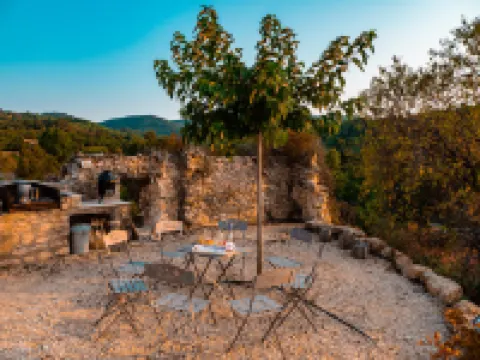 Villa in Provence with Infinity Pool Hotéis em Apt