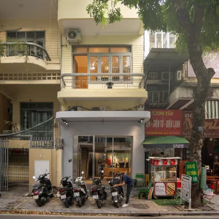 The Train Street Residence Ly Nam De