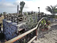 Seaview Holiday Home for 4