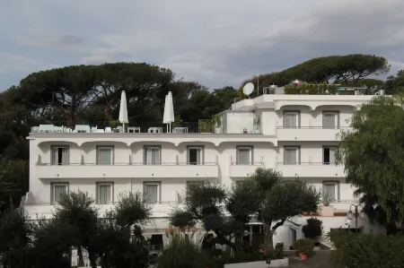 Hotel Marad Отели в г. Торре-дель-Греко