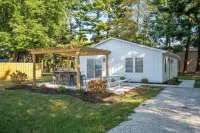 Grand Park Cottage - sleeps 12 steps from Grand Park