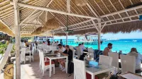 Kura Kura Resort Gili Meno
