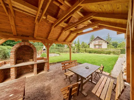 U Švýcarského dvora II Отели в г. Янске-Лазне