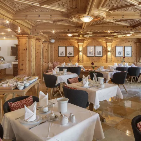 Swiss Alpine Hotel Allalin