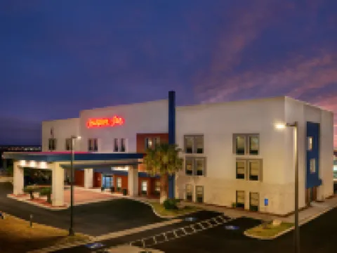 ハンプトン イン バイ ヒルトン イーグル パス イーグル・パスのホテル