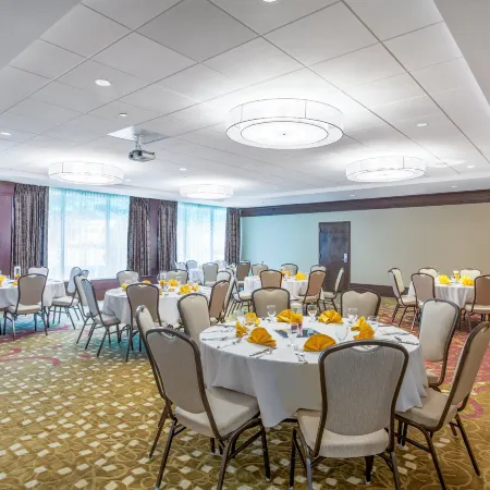 Holiday Inn CHARLOTTESVILLE-MONTICELLO by IHG