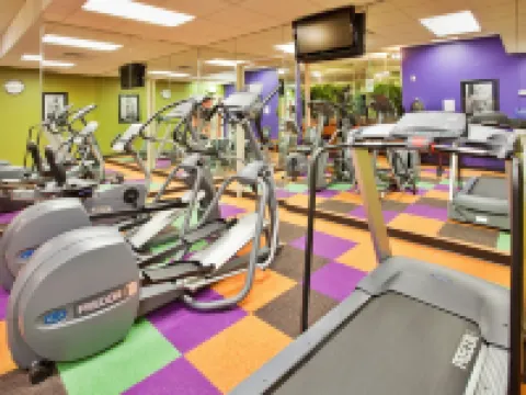 Holiday Inn MANHATTAN AT THE CAMPUS by IHG Hoteles en Manhattan