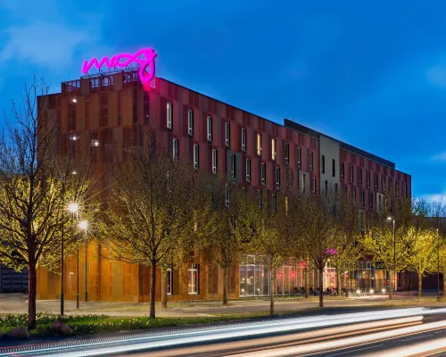 Moxy Copenhagen Hotels near Sydhavnen