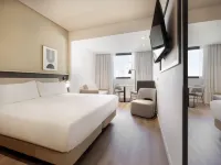 馬拉加阿拉梅達中心-美利亞旗下 拉里奧斯中心附近的飯店
