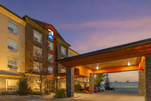 Best Western Bonnyville Inn  Suites - Parkplatz