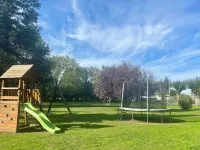 Les Trois cèdres فنادق في Dompierre-sur-Mer