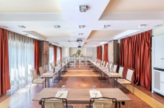 Grand Hotel Savoia Genova, Curio Collection by Hilton