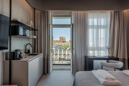 Amara Luxury Suites With Private Hot Tub