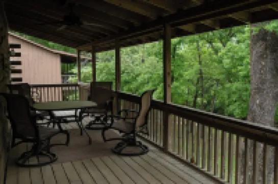 M酒吧度假村及營地