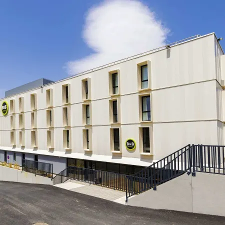 B&B HOTEL Carcassonne Rocadest La Cité