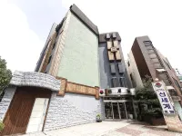 Seogwipo Shinsegye Hotel Hotel dekat Museum Kerang Dunia