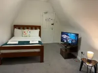 帶電動車充電器的兩卧室閣樓公寓 酒店