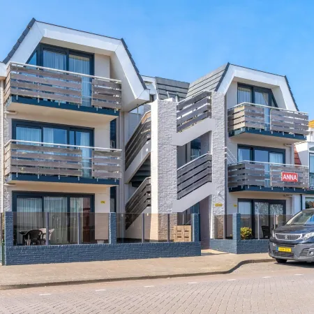 Comfortable and Modern Furnished 4-person Apartment