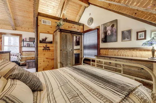 Hot Tub Haven! Mtn-view Home 13 Mi to Bryson City! - 4-Star