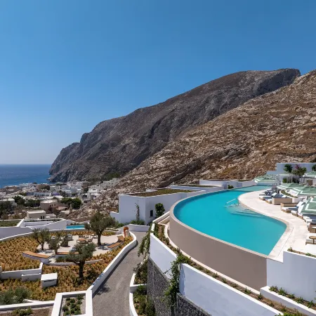 Sandblu Santorini, LXR Hotels & Resorts