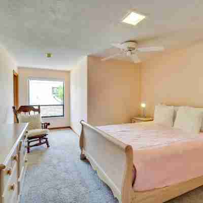 Cocoa Beach House on Banana River Walk to Ocean! Rooms