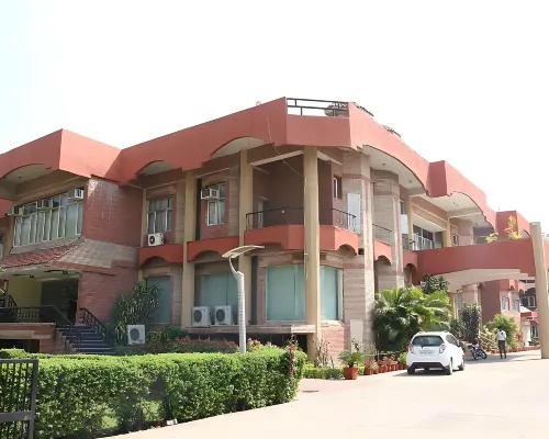 Red Bishop Tourist Resort Hotel a Panchkula