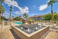 Palm Springs Retreat w/ Pool Access, Near Downtown - appartements de vacances