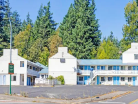 Capital O Stevenson Inn Riverside Hotels in Stevenson