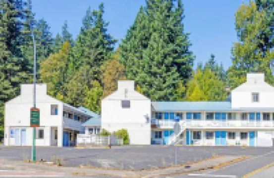 Capital O Stevenson Inn Riverside Hotels in Skamania County