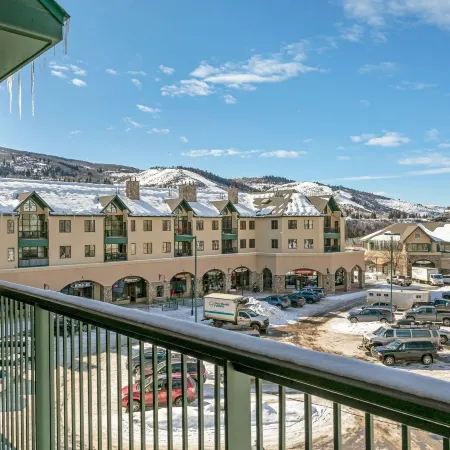 330 Chapel Square Condo